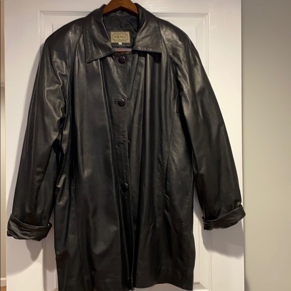 Buttery soft leather coat from Italy. - Picture 1 of 3